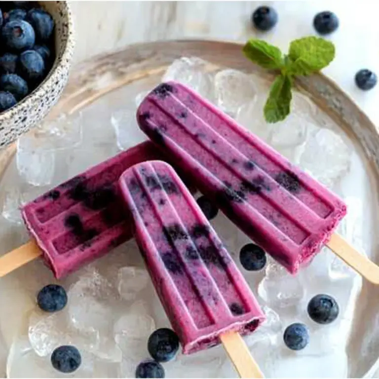 Blueberry Popsicles (with Yogurt)